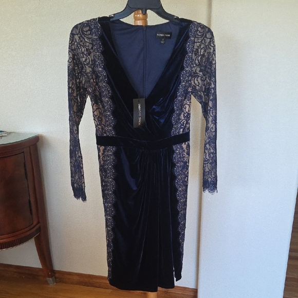 NWT Tadashi Shoji Blue Lace and Velvet Dress Size 6